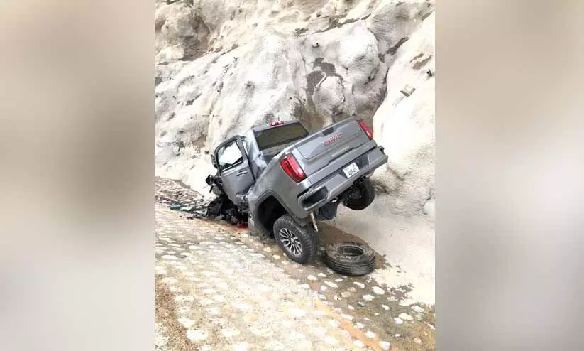 മലനിരയില് വാഹനാപകടം; 23കാരന് മരിച്ചു മലനിരയില് വാഹനാപകടം; 23കാരന് മരിച്ചു