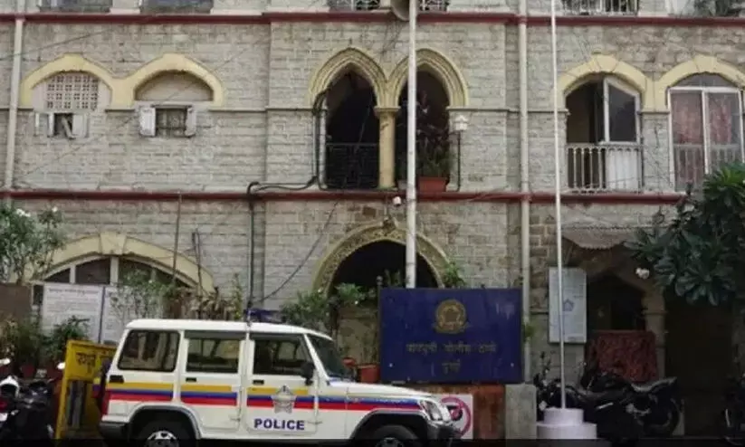 തന്നെയും കാമുകിയെയും ശകാരിച്ചു; വനിത ഡോക്ടറെ കത്രിക കൊണ്ട് കുത്തി ആശുപത്രി ജീവനക്കാരൻ