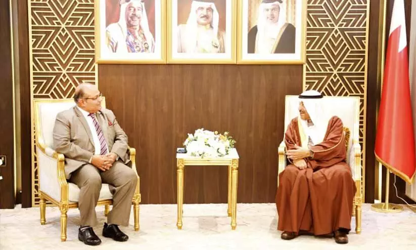 ശൂ​റ കൗ​ൺ​സി​ൽ അ​ധ്യ​ക്ഷ​നു​മാ​യി ഇ​ന്ത്യ​ൻ അം​ബാ​സ​ഡ​ർ കൂ​ടി​ക്കാ​ഴ്ച ന​ട​ത്തി