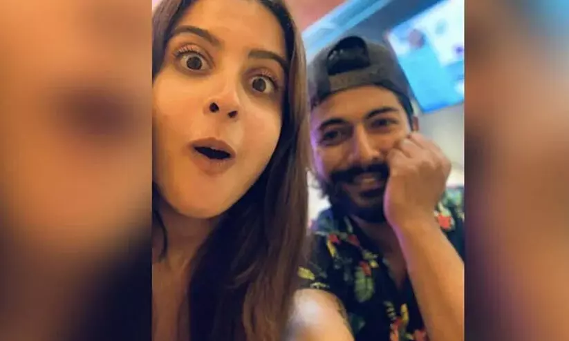 തുനീഷയുടെ മരണം; ഷൂട്ടിങ് സെറ്റിൽ നിന്ന് നടിയുടെ കുറിപ്പ് കണ്ടെത്തിയതായി പൊലീസ് തുനീഷയുടെ മരണം; ഷൂട്ടിങ് സെറ്റിൽ നിന്ന് നടിയുടെ കുറിപ്പ് കണ്ടെത്തിയതായി പൊലീസ്