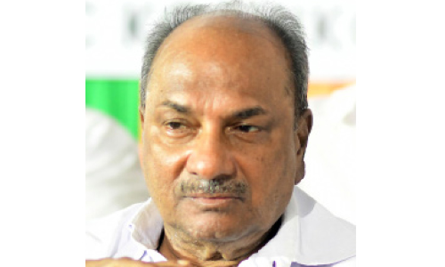 അമ്പലത്തിൽ പോകുന്നവരെ മൃദുഹിന്ദുത്വം പറഞ്ഞ് അകറ്റരുത്; ആന്‍റണിയുടെ പരാമർശത്തിൽ രാഷ്ട്രീയ ചർച്ച മുറുകുന്നു