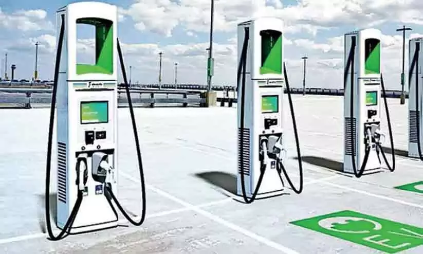 ഇ-​ചാ​ര്‍ജി​ങ് സ്റ്റേ​ഷ​നു​മാ​യി അ​നെ​ര്‍ട്ട്