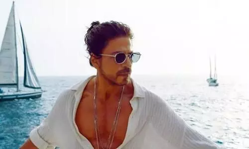 As far as costume colours are concerned, Central Board of Film Chief Prasoon Joshi Opens Up Pathaan movie controversy