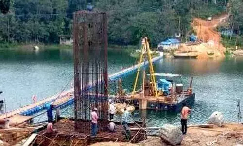 കരിപ്പയാറിന്​ കുറുകെ അമ്പൂരി കുമ്പിച്ചല്‍കടവില്‍ പാലമൊരുങ്ങുന്നു