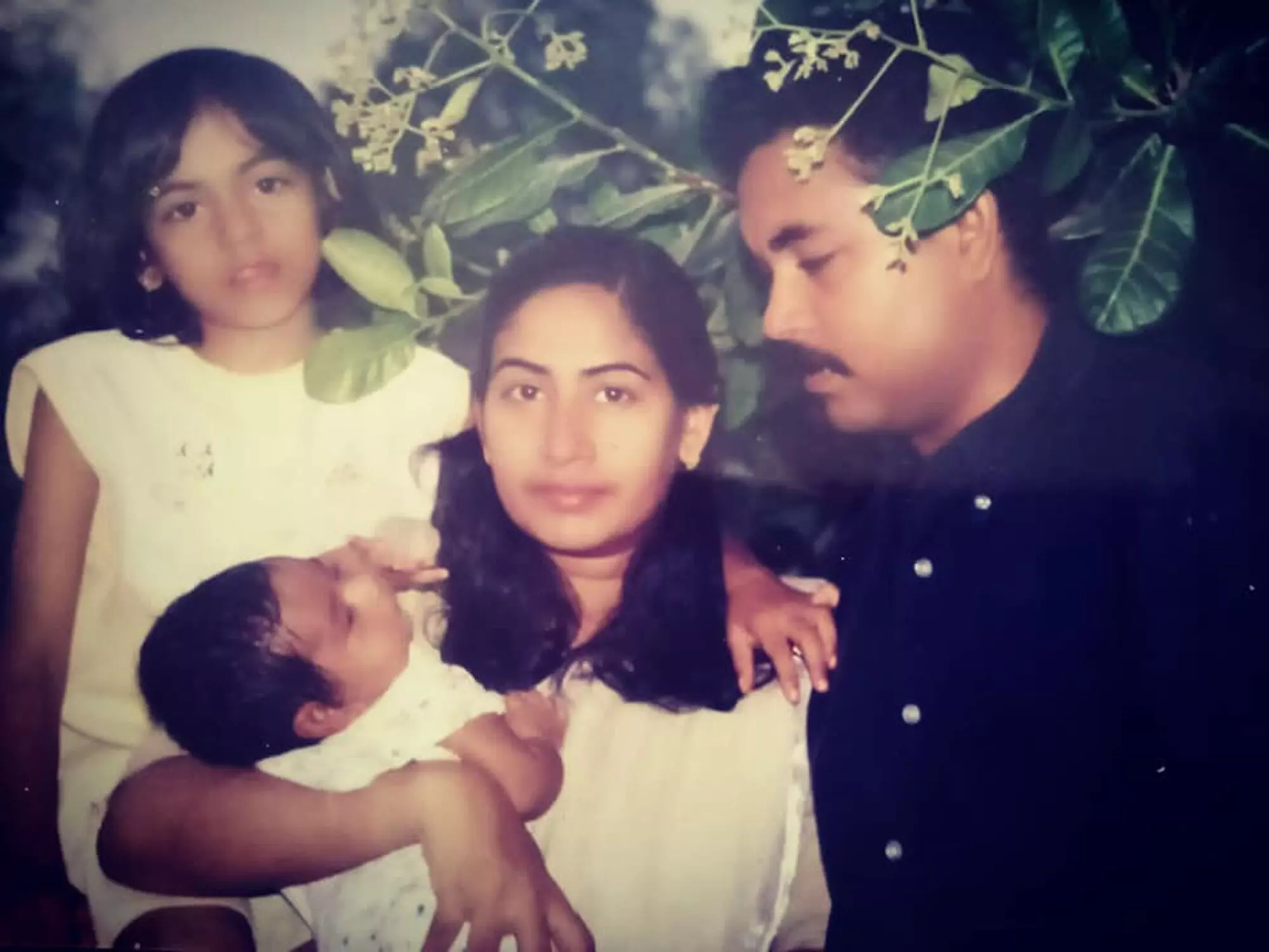 കുടുംബചിത്രം കുടുംബചിത്രം