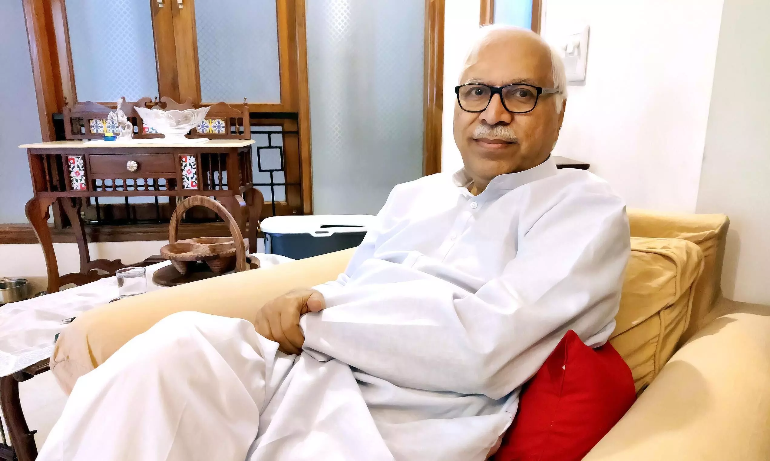 ‘‘തെരഞ്ഞെടുപ്പ് ജനാധിപത്യം തുലക്കാനല്ല’’ - രാജ്യത്തെ മുഖ്യ തെരഞ്ഞെടുപ്പ് കമീഷണറായിരുന്ന എസ്.വൈ.ഖുറൈശി സംസാരിക്കുന്നു ‘‘തെരഞ്ഞെടുപ്പ് ജനാധിപത്യം തുലക്കാനല്ല’’ - രാജ്യത്തെ മുഖ്യ തെരഞ്ഞെടുപ്പ് കമീഷണറായിരുന്ന എസ്.വൈ.ഖുറൈശി സംസാരിക്കുന്നു