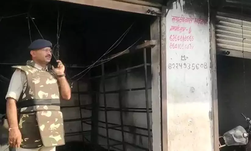 ബി.ജെ.പി നേതാവിന്റെ വീടിന് സമീപം യുവതിയെ കൊന്ന് കുഴിച്ചിട്ട നിലയിൽ ബി.ജെ.പി നേതാവിന്റെ വീടിന് സമീപം യുവതിയെ കൊന്ന് കുഴിച്ചിട്ട നിലയിൽ