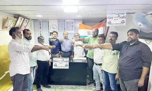 കോ​ൺ​ഗ്ര​സി​ന്‍റെ​ 138ാം ജ​ന്മ​ദി​നം ആ​ഘോ​ഷി​ച്ചു