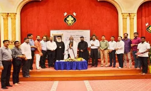 സ്വീ​ക​ര​ണം ന​ൽ​കി