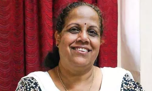 പുതുതലമുറ സ്വന്തംഭാഷയിൽ കൂടുതൽ കേന്ദ്രീകരിക്കണം