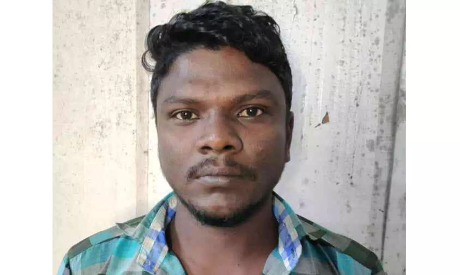 ഓട്ടോ ഡ്രൈവറെ വെട്ടിപരിക്കേല്പിച്ചശേഷം ഒളിവിൽ പോയ പ്രതി അറസ്റ്റിൽ