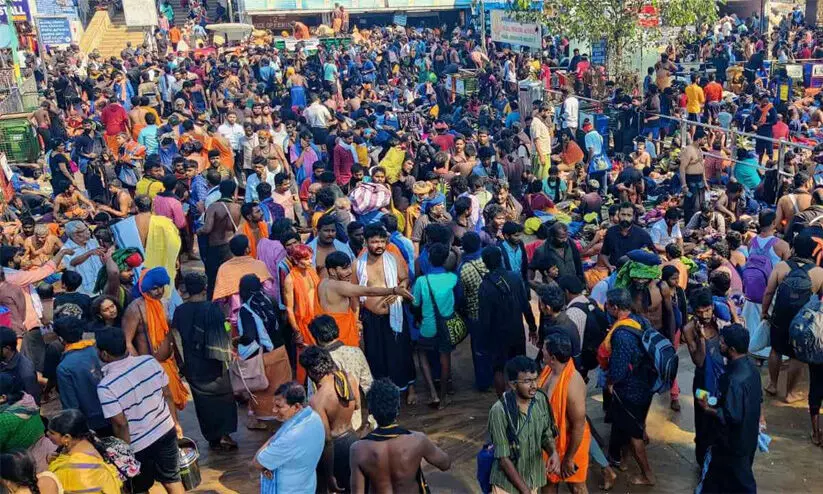 Sabarimala pilgrims Sabarimala pilgrims