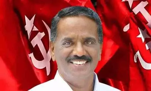 യു.ഡി.എഫ് പഞ്ചായത്ത് പ്രസിഡന്റിനെ പുകഴ്ത്തി സി.പി.എം ജില്ല സെക്രട്ടേറിയറ്റ് അംഗം