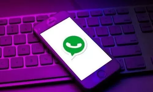 വാട്സ്ആപ് വഴി സി.പി.എം പ്രവർത്തകരായ  സ്ത്രീകളെ അപമാനിച്ച യുവാവിനെതിരെ പരാതി