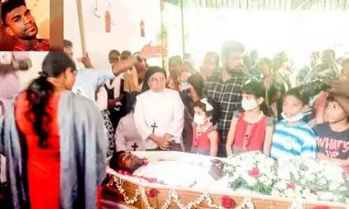 മോക്ഡ്രിൽ ദുരന്തം: ബിനു സോമന് നാടിന്റെ യാത്രാമൊഴി മോക്ഡ്രിൽ ദുരന്തം: ബിനു സോമന് നാടിന്റെ യാത്രാമൊഴി