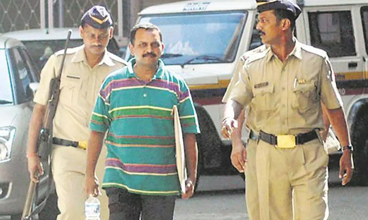 മാലേഗാവ് സ്ഫോടനക്കേസ്: തന്നെ ഒഴിവാക്കണമെന്ന പുരോഹിതിന്റെ ഹരജി തള്ളി