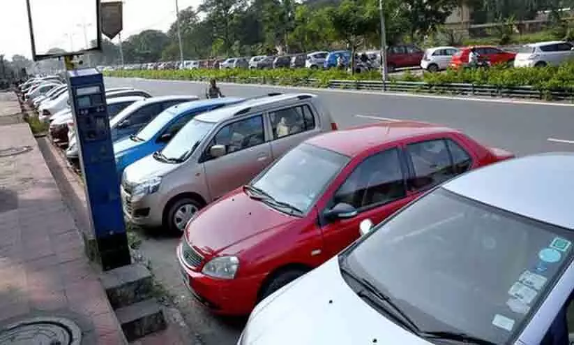 കലോത്സവം: വാഹനങ്ങളുടെ പാർക്കിങ് ക്രമീകരണം ഇങ്ങനെ കലോത്സവം: വാഹനങ്ങളുടെ പാർക്കിങ് ക്രമീകരണം ഇങ്ങനെ