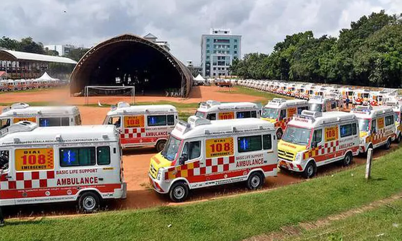 പുതുവത്സരദിന വാഹനാപകടങ്ങൾ; വൈദ്യസഹായമൊരുക്കി ‘108’ ആംബുലൻസുകൾ