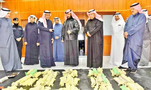 കുവൈത്തിൽ വൻ​ ല​ഹ​രി​വേ​ട്ട; 1.2 മി​ല്യ​ൻ ക്യാ​പ്റ്റ​ഗ​ൺ ഗു​ളി​ക​ക​ളും 250 കി​ലോ ഹ​ഷീ​ഷും പി​ടി​കൂ​ടി