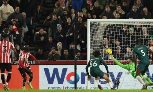 ബ്രെന്റ്ഫോഡിൽ മുങ്ങി ലിവർപൂൾ; നാലാം സ്ഥാനത്തിന് കാത്തിരിപ്പ് നീളും