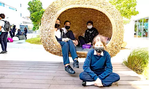 സ്​കൂളുകൾ തുറന്നു; തണുപ്പിൽ ജാഗ്രത വേണം