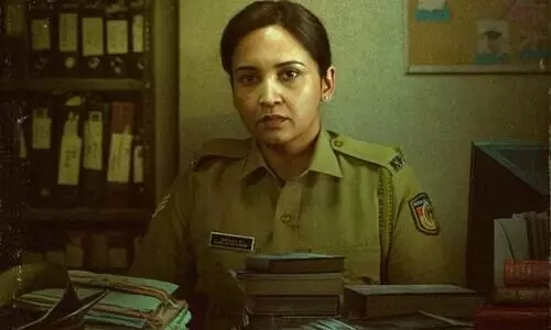 പൊലീസ്​ സ്റ്റേഷനിൽ നടന്ന യഥാർഥ സംഭവം; ലെനയുടെ ചിത്രം വനിത