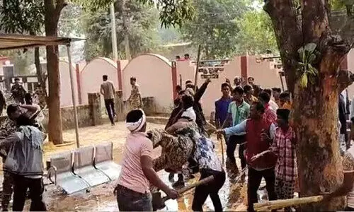 ക്രിസ്ത്യൻ പള്ളി തകർത്ത കേസിൽ അഞ്ച് ബി.ജെ.പിക്കാർ അറസ്റ്റിൽ; ബി.ജെ.പി നേതാക്കളെ പൊലീസ് വഴിയിൽ തടഞ്ഞു