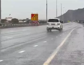 വിവിധ എമിറേറ്റുകളിൽ മഴ; വരുംദിവസങ്ങളിലും സാധ്യത