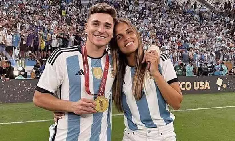 അൽവാരസ് കാമുകിയെ ഒഴിവാക്കാൻ 20,000 പേരുടെ ഒപ്പ് ശേഖരണം; കാരണമിതാണ്... അൽവാരസ് കാമുകിയെ ഒഴിവാക്കാൻ 20,000 പേരുടെ ഒപ്പ് ശേഖരണം; കാരണമിതാണ്...