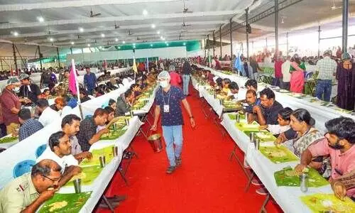 ഭക്ഷണം... സുഭിക്ഷം...