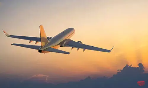 കു​തി​ച്ചു​യ​ർ​ന്ന്​ വി​മാ​ന സ​ർ​വി​സു​ക​ൾ