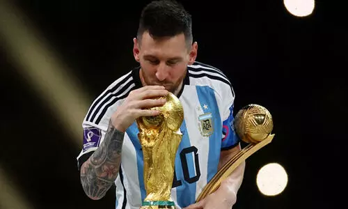 ലോകകപ്പ് വിജയത്തിനു പിന്നാലെ പി.എസ്.ജിയിൽ മടങ്ങിയെത്തി മെസ്സി ലോകകപ്പ് വിജയത്തിനു പിന്നാലെ പി.എസ്.ജിയിൽ മടങ്ങിയെത്തി മെസ്സി