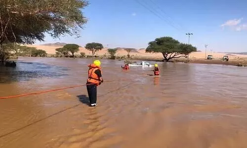മദീനയിൽ ശക്തമായ മഴ തുടരുന്നു