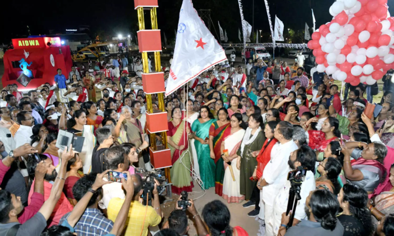 ജനാധിപത്യ മഹിള അസോസിയേഷൻ ദേശീയ സമ്മേളനത്തിന് കൊടിയുയർന്നു