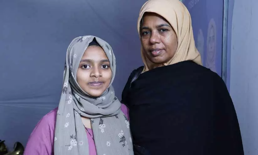 പാട്ടും കഥയും ഉമ്മുക്കുൽസു വക പാട്ടും കഥയും ഉമ്മുക്കുൽസു വക