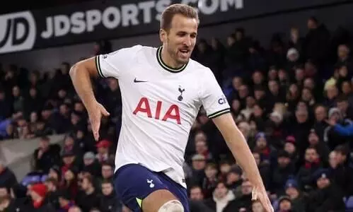 കെയ്ൻ ഡബ്ളിൽ പാലസ് തകർത്ത് ടോട്ടൻഹാം- തിരിച്ചെത്തുമോ ആദ്യ നാലിൽ?