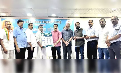 ദ​മ്മാം ഒ.​ഐ.​സി.​സി ക​ല​ണ്ട​ർ പ്ര​കാ​ശ​നം​ചെ​യ്തു