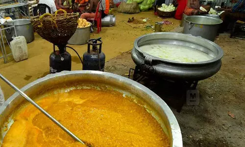 1957ലെ ആദ്യ കലോത്സവത്തിൽ ഭക്ഷണ വിതരണം എങ്ങനെയായിരുന്നു എന്നറിയാം