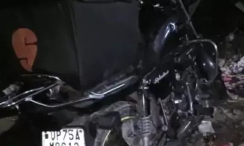 കാറിടിച്ച് റോഡിലൂടെ വലിച്ചിഴച്ചു; സ്വിഗ്ഗി ജീവനക്കാരൻ മരിച്ചു