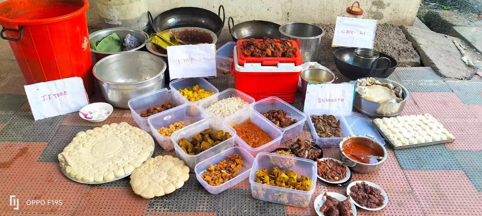 വിളമ്പുന്നവർക്കൊപ്പം കഴിക്കുന്നവർക്കും വേണം കരുതൽ