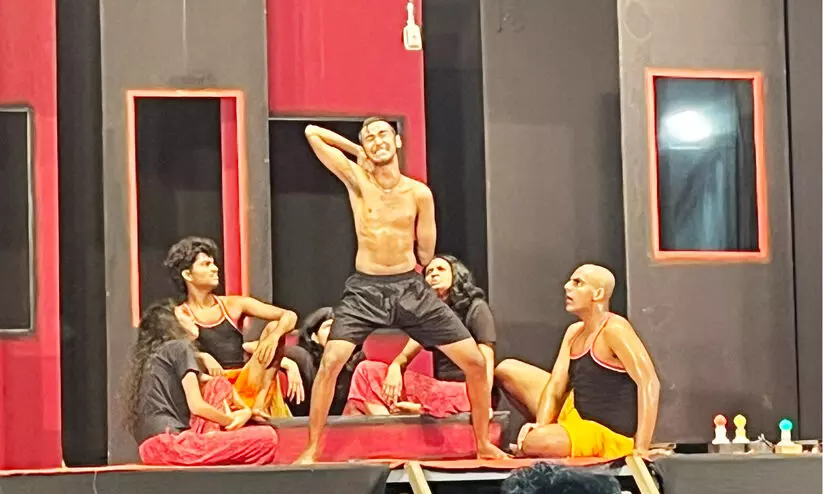 കക്കാനറിയാത്തവന്റെ ജീവിതം കക്കാനറിയാത്തവന്റെ ജീവിതം