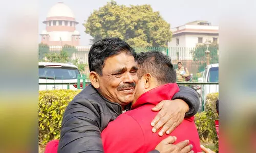 ​പിഴുതെറിയാനാവില്ല; ഹൽദ്വാനി കുടിയിറക്കൽ  തടഞ്ഞ് സുപ്രീംകോടതി