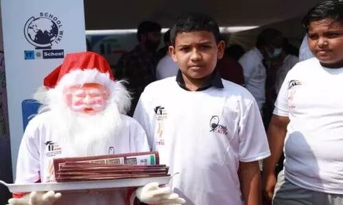 സാന്‍റാക്ലോസ് റോബോ @ കലോത്സവം