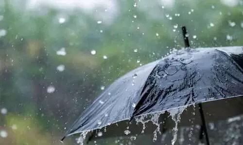 ന്യൂ​ന​മ​ർ​ദം: വ​ട​ക്ക​ൻ ഗ​വ​ർ​ണ​റേ​റ്റു​ക​ളി​ൽ മ​ഴ​ക്ക്​ സാ​ധ്യ​ത