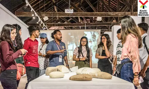 ഗുജറാത്തിലെ ആർക്കിടെക്ചർ വിദ്യാർഥികൾ ബിനാലെയിൽ