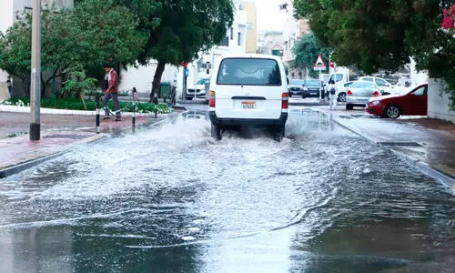 നാ​ലാം ദി​വ​സ​വും മ​ഴ​യി​ൽ  കു​തി​ർ​ന്ന് ബ​ഹ്റൈ​ൻ