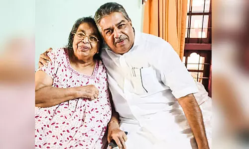 തിരക്കുകൾക്കിടയിലും മന്ത്രി സജി ചെറിയാൻ ചെങ്ങന്നൂരിലെത്തി