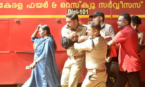 പൂരക്കളി നഗരിയിൽ ‘തലകറക്കം’