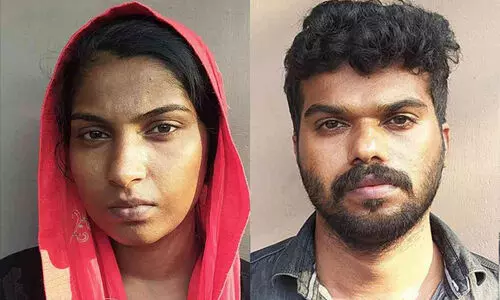 ഓണ്‍ലൈന്‍ ചൂതാട്ടത്തിന്‍റെ മറവിൽ ലക്ഷങ്ങള്‍ തട്ടിയ ദമ്പതികൾ പിടിയിൽ