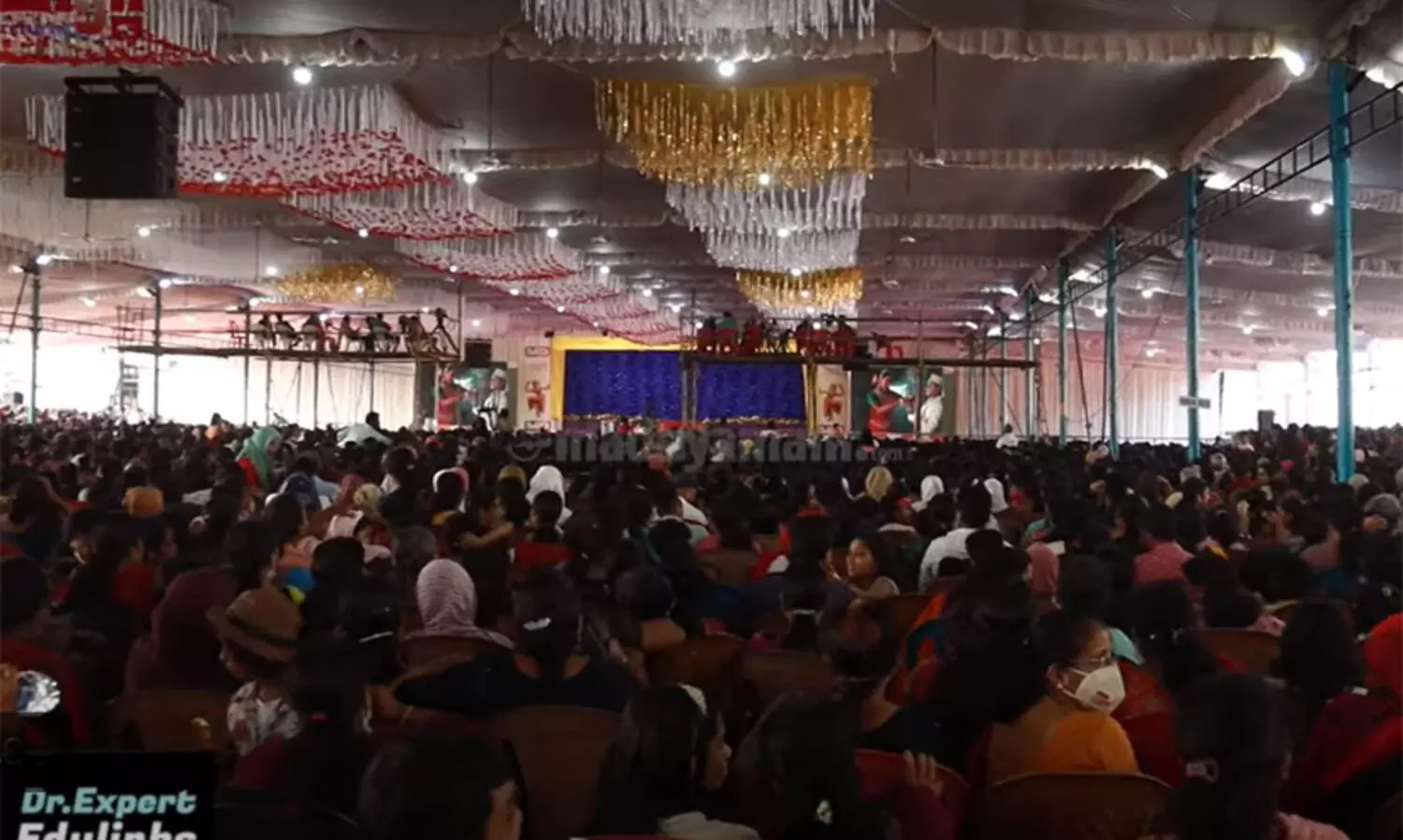 കലോത്സവ ആവേശം കൊടുമുടിയിൽ; അതിരാണിപ്പാടം ജനസാഗരം